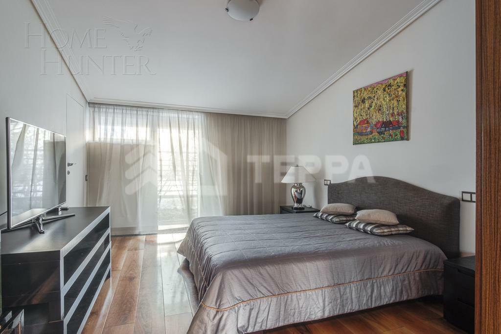 2-этажный коттедж 1 360 м² с отделкой