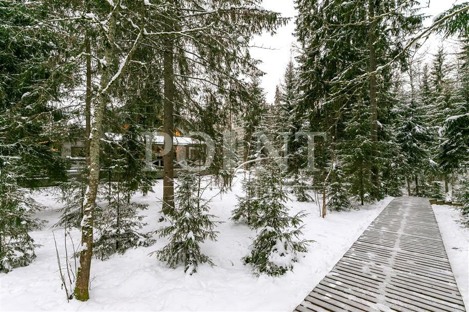 2-этажный коттедж 400 м² с отделкой