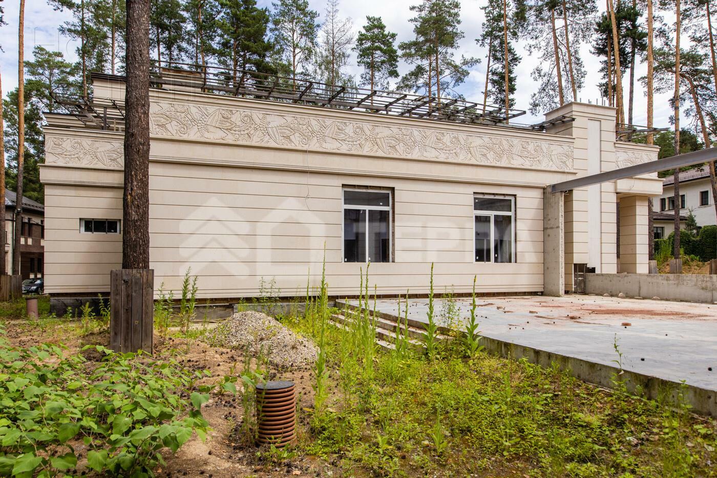 2-этажный коттедж 3 748 м² без отделки