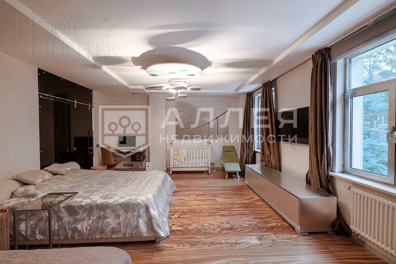 3-этажный таунхаус 350 м² с отделкой