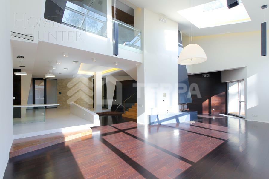 2-этажный коттедж 710 м² с отделкой