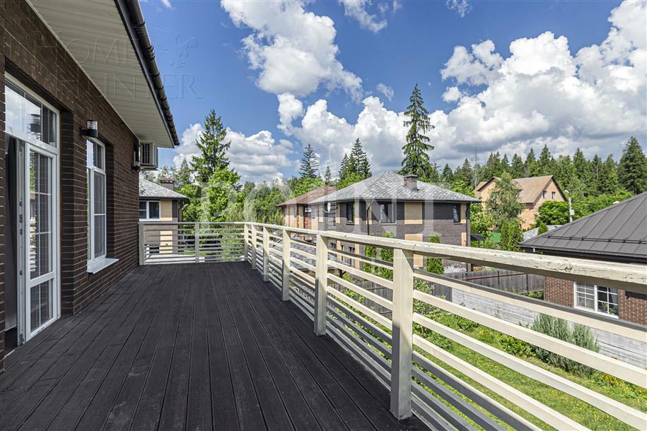 2-этажный коттедж 334 м² с отделкой