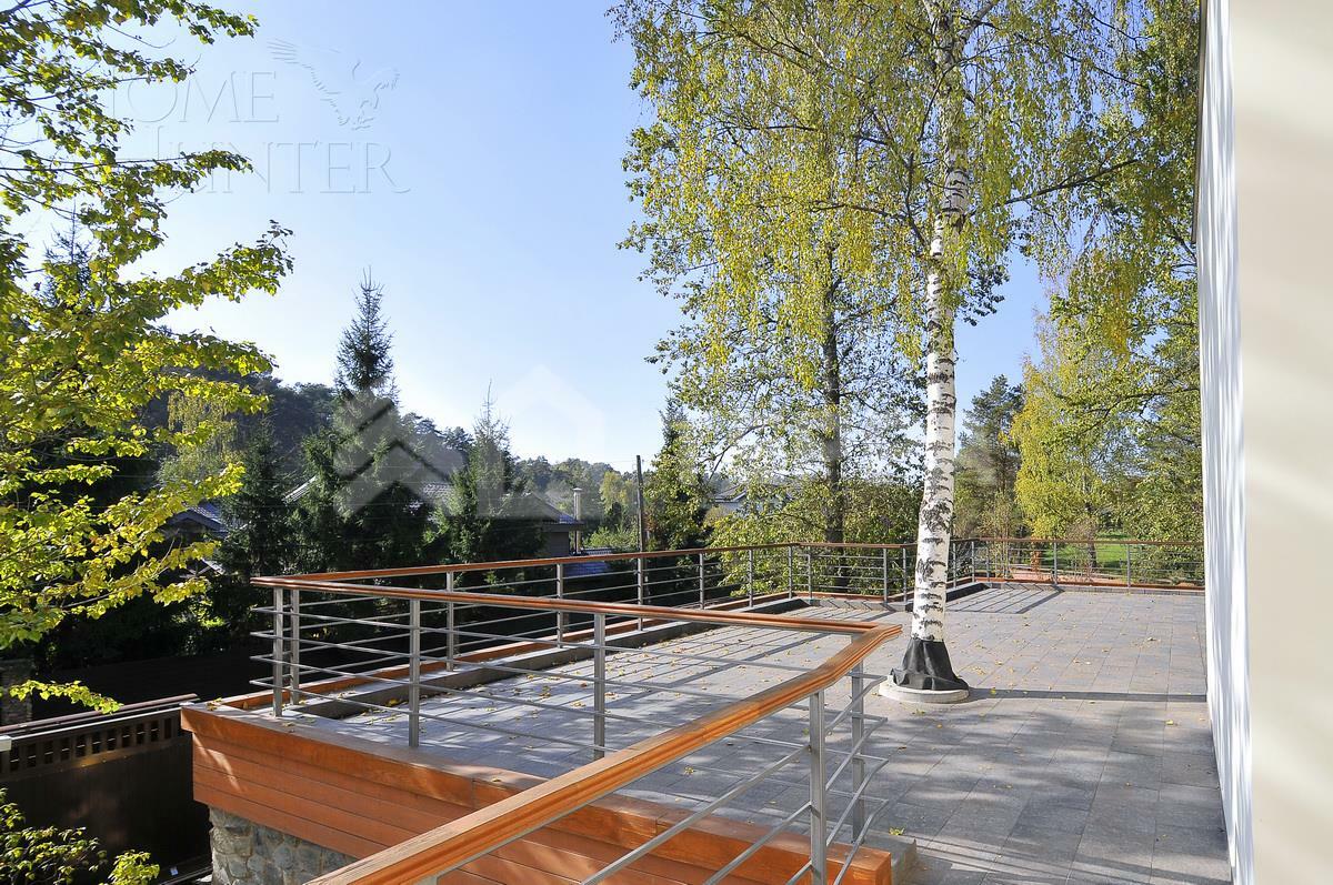 3-этажный коттедж 700 м² с отделкой