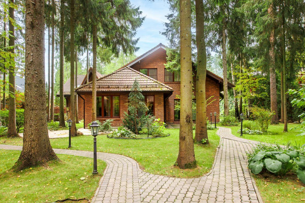 2-этажный коттедж 398.2 м² с отделкой