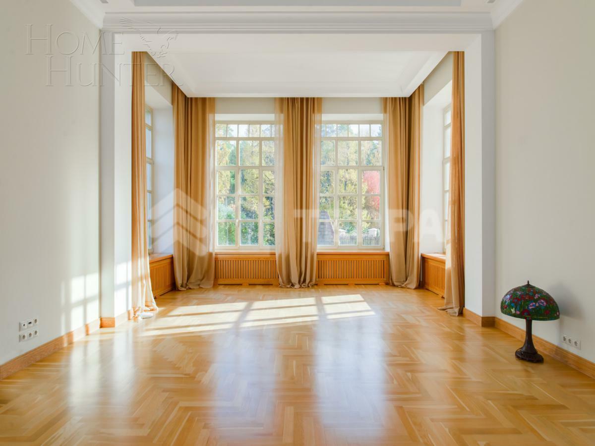 3-этажный коттедж 1 057 м² без отделки