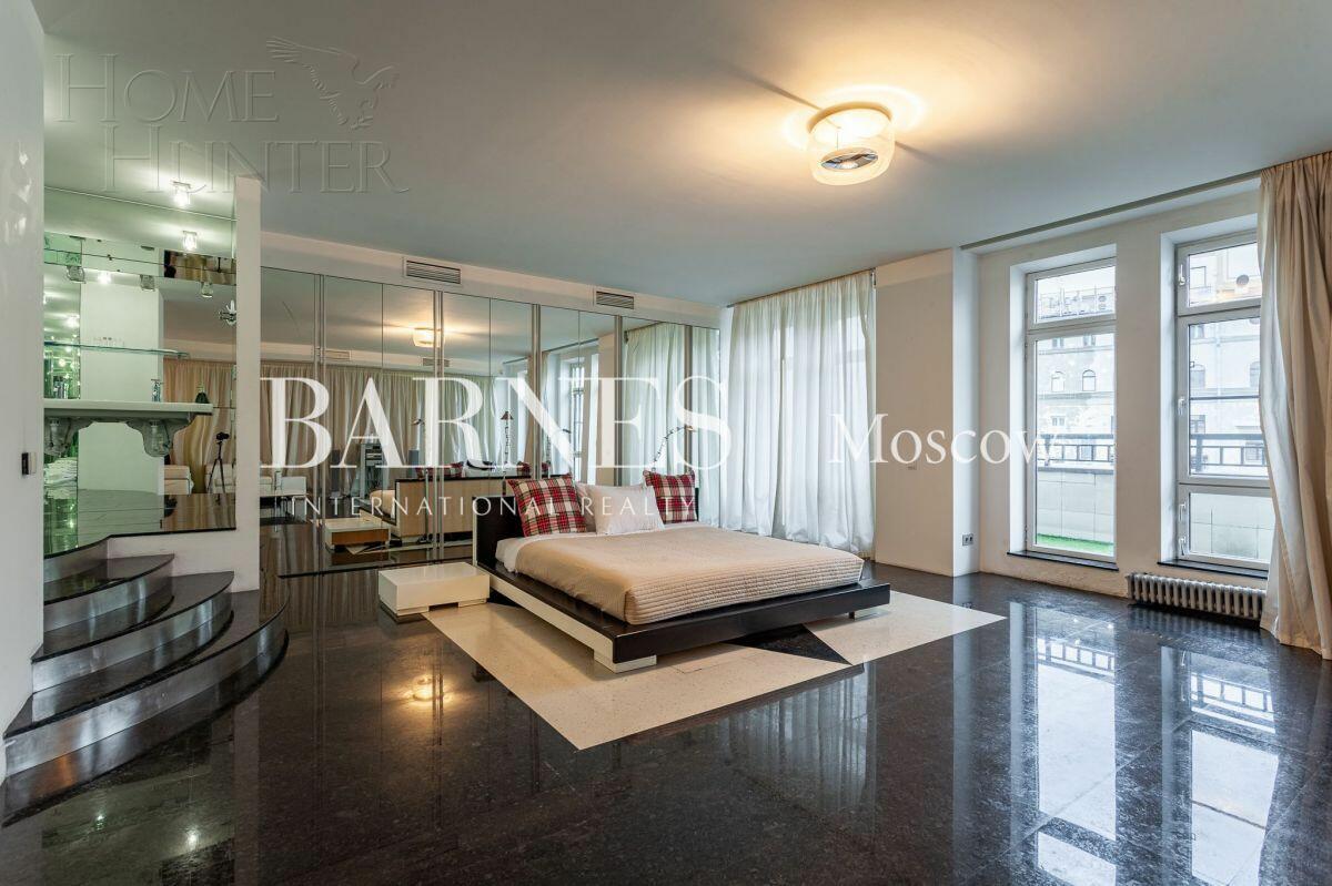 3-КОМН. КВАРТИРА С ОТДЕЛКОЙ 205 М² НА 10 ЭТАЖЕ