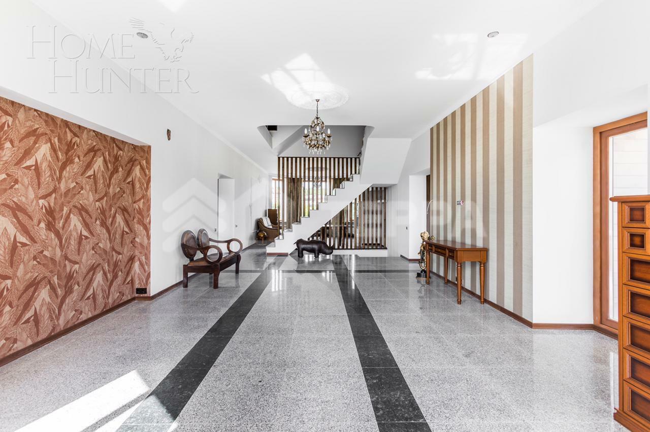 2-этажный коттедж 750 м² с отделкой