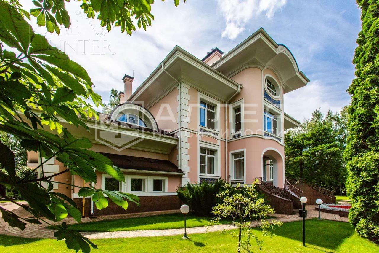 2-этажный коттедж 950 м² с отделкой