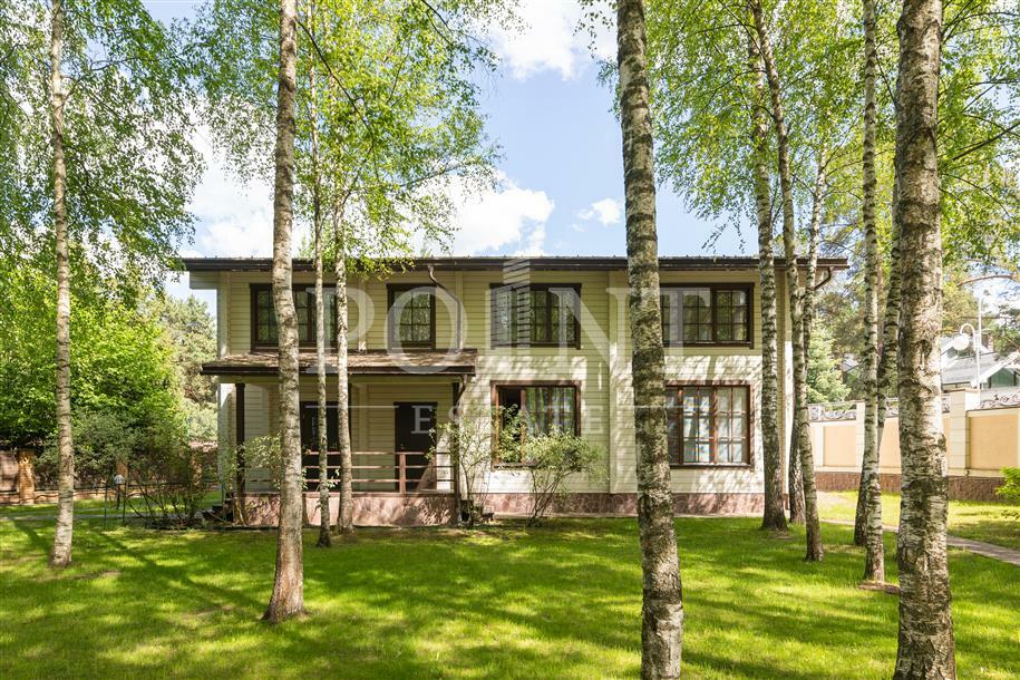 2-этажный коттедж 1 200 м² с отделкой