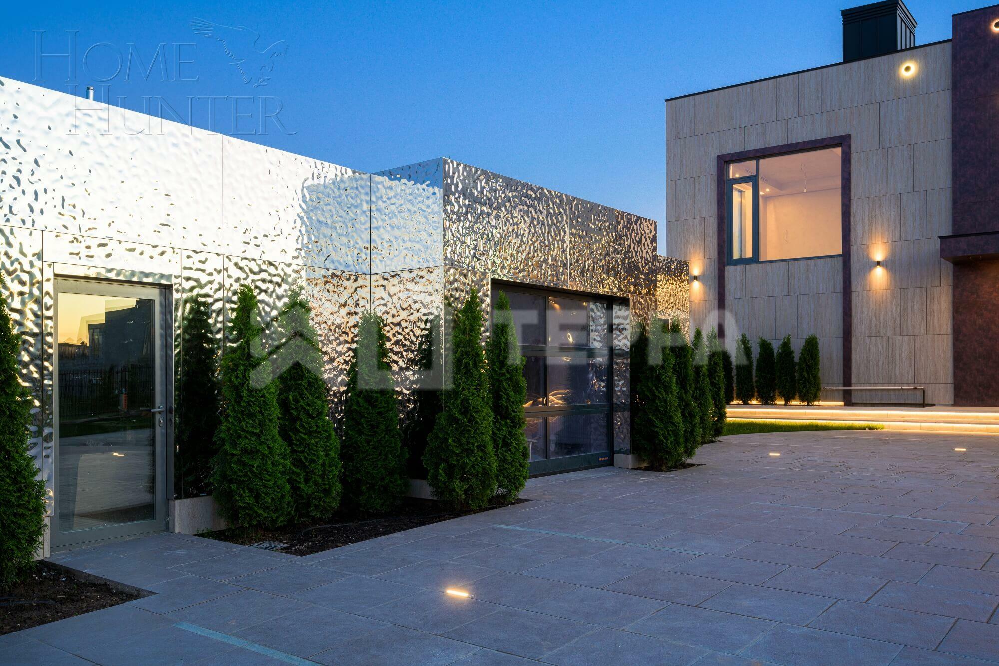 2-этажный коттедж 1 500 м² с отделкой