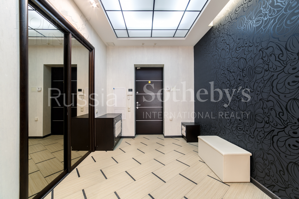 3-КОМН. КВАРТИРА С ОТДЕЛКОЙ 131 М² НА 4 ЭТАЖЕ