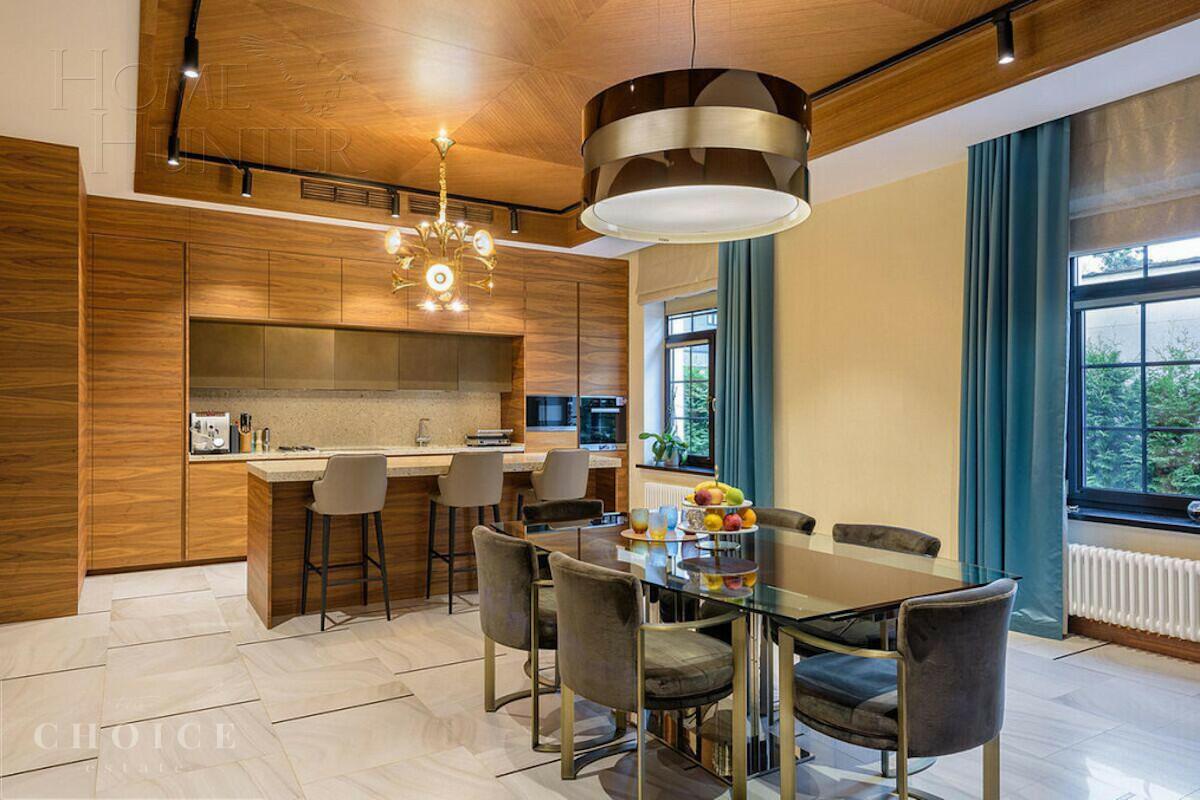 2-этажный коттедж 1 280 м² с отделкой