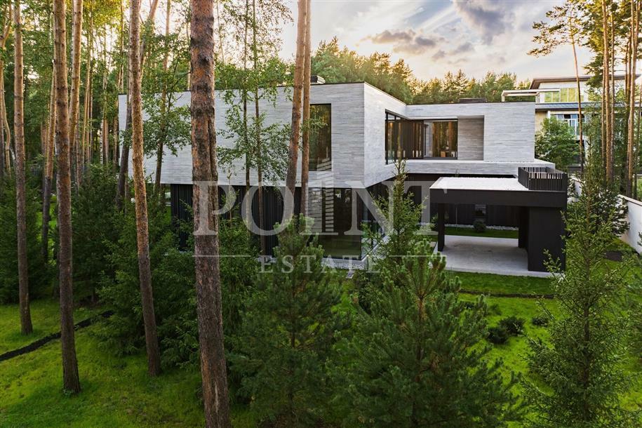 2-этажный коттедж 1 050 м² без отделки