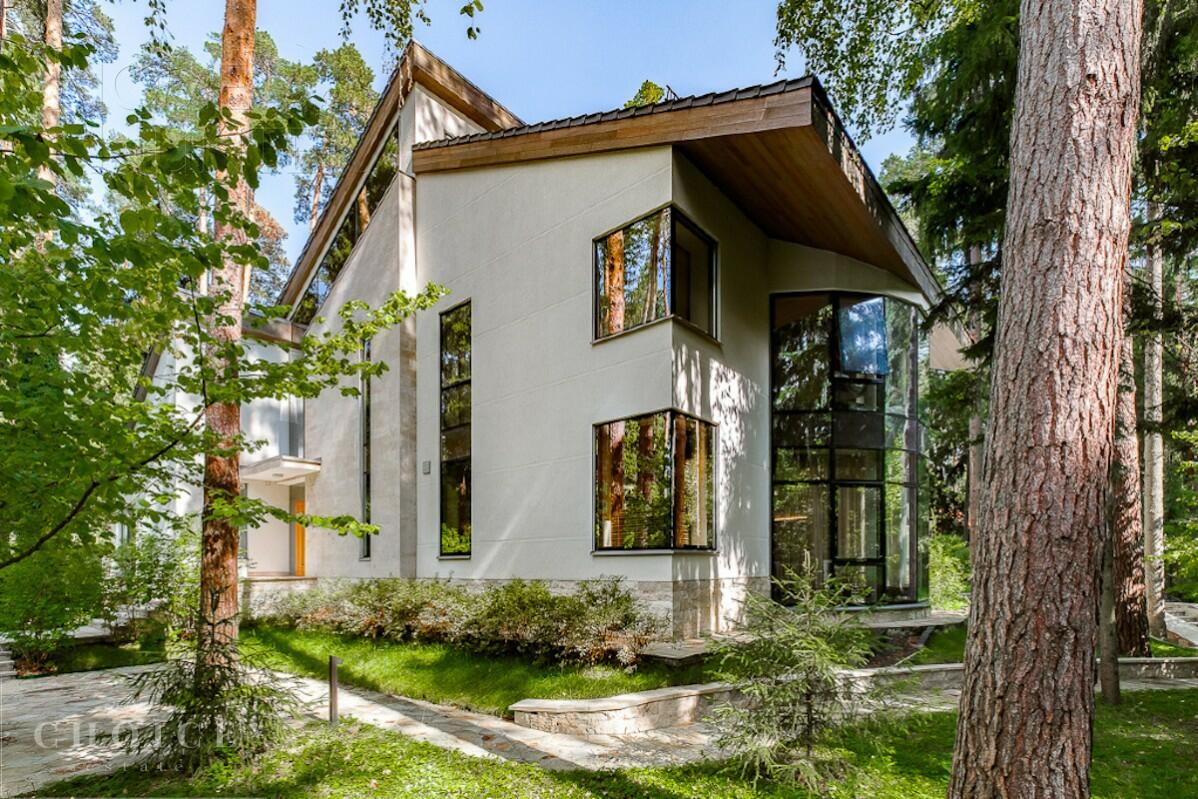 2-этажный коттедж 891 м² с отделкой