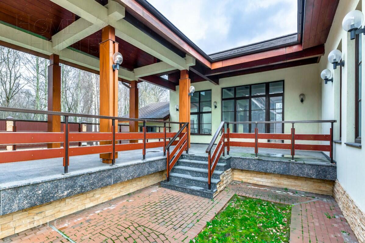 2-этажный коттедж 1 450 м² с отделкой