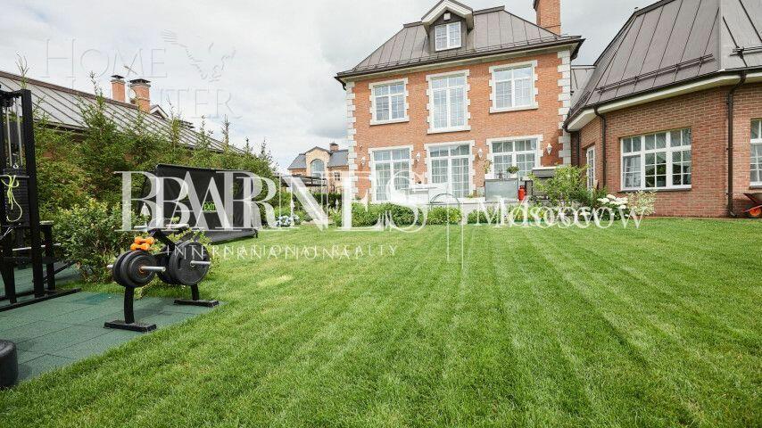 2-этажный коттедж 550 м² с отделкой