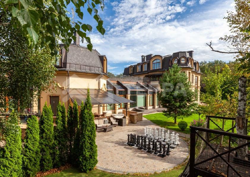 КОТТЕДЖ 900 м² с отделкой