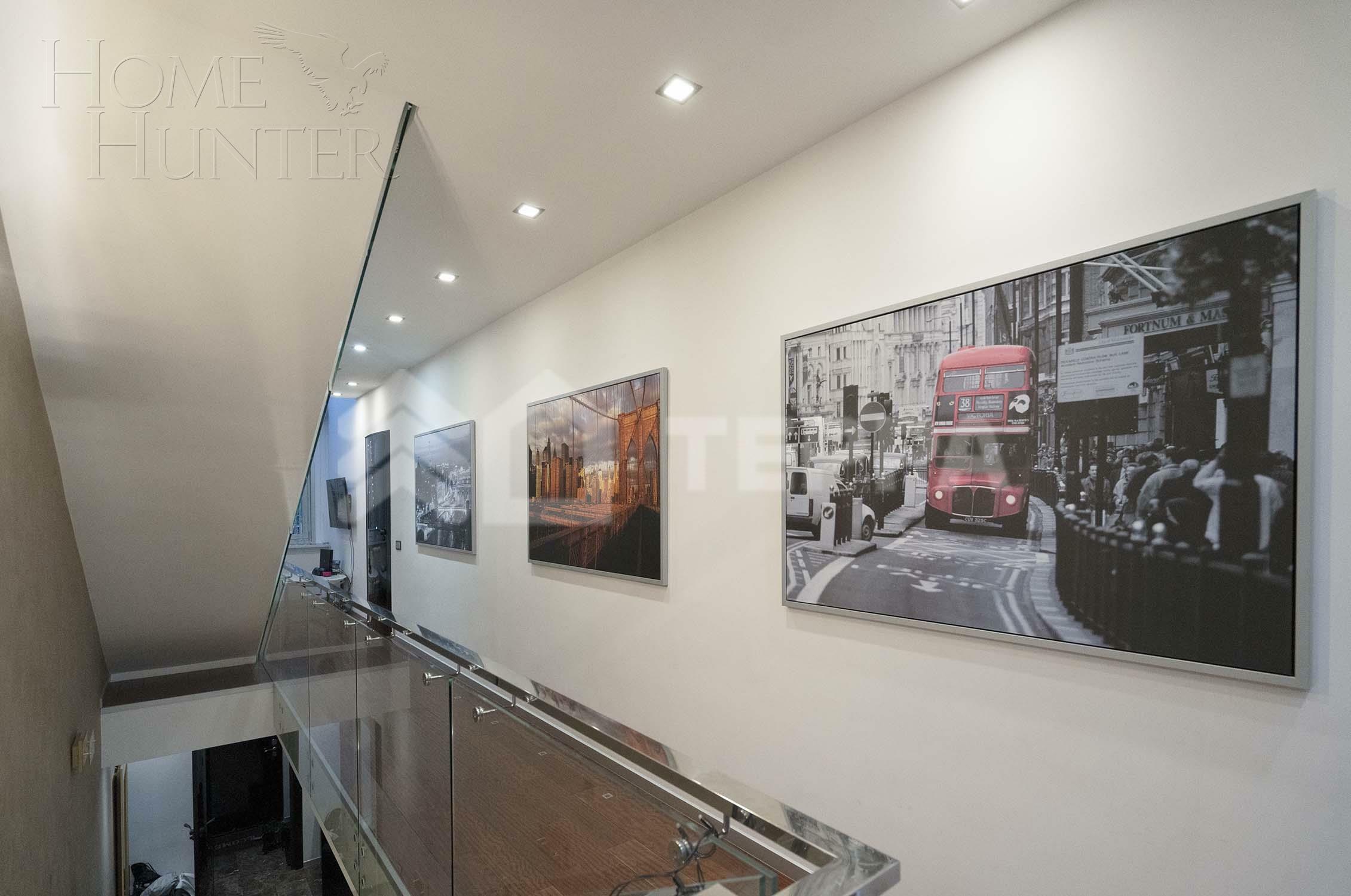 3-этажный таунхаус 350 м² с отделкой