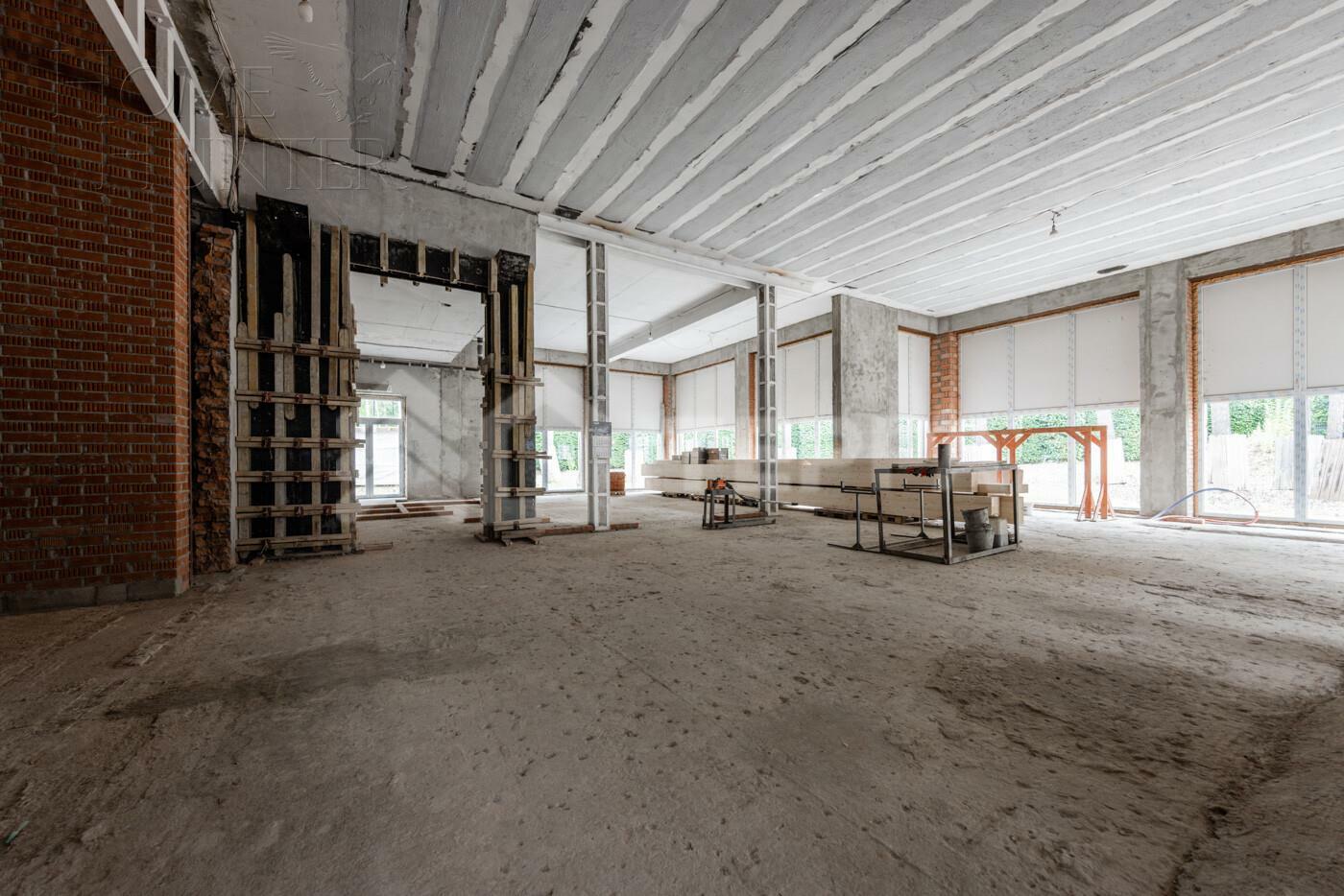 2-этажный коттедж 3 748 м² без отделки