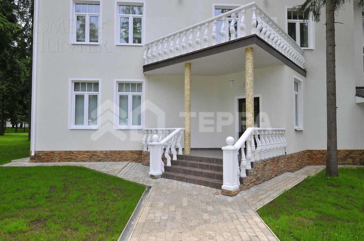 2-этажный коттедж 860 м² с отделкой