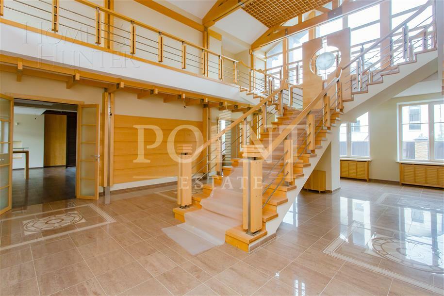 2-этажный коттедж 1 450 м² с отделкой