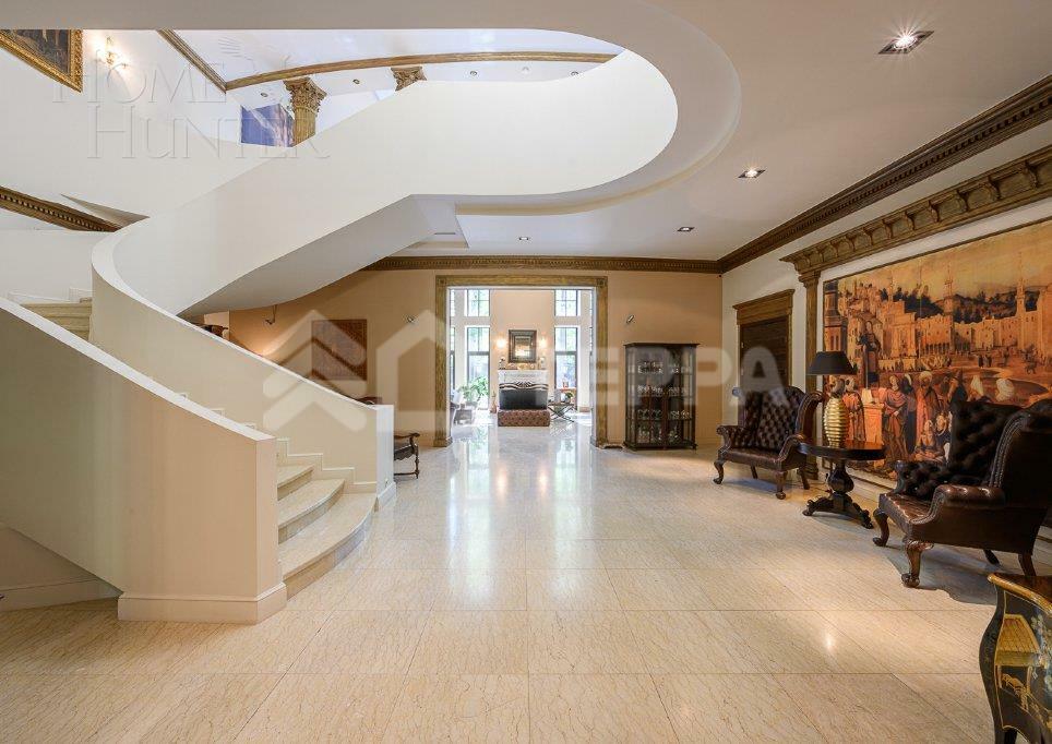 2-этажный коттедж 1 400 м² с отделкой