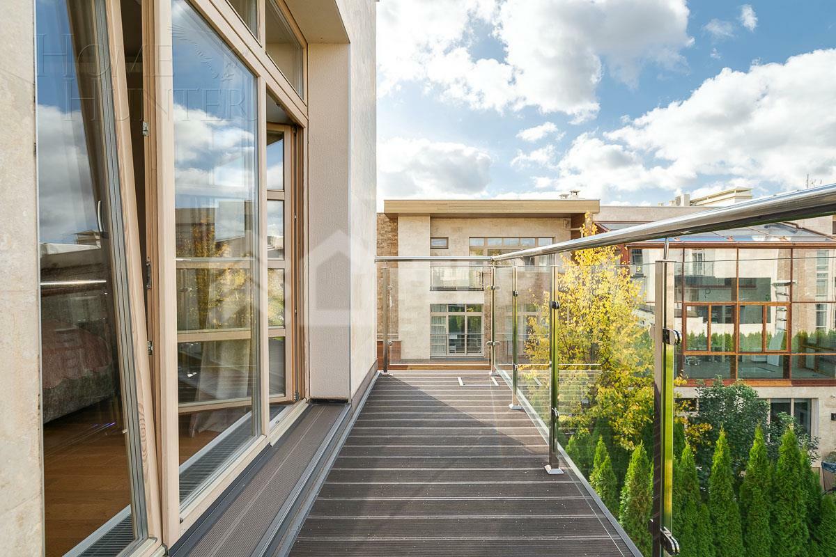 3-этажный таунхаус 365 м² с отделкой