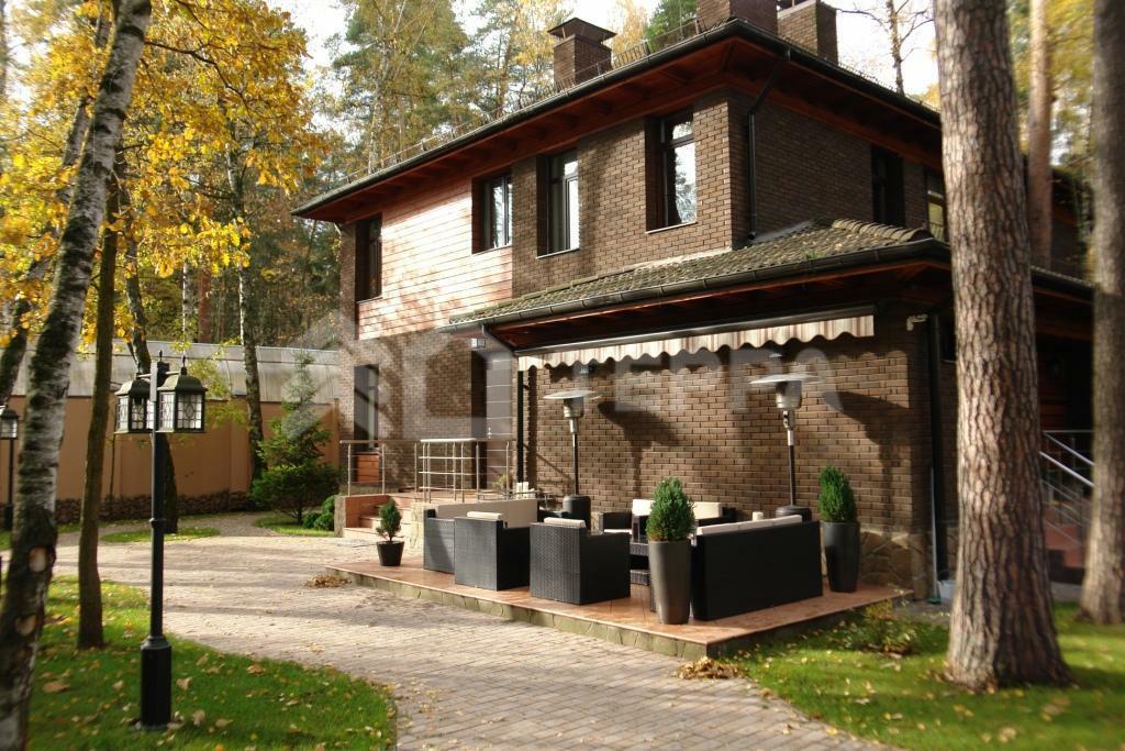 2-этажный коттедж 450 м² с отделкой