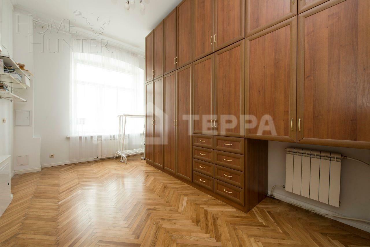 7-КОМН. КВАРТИРА С ОТДЕЛКОЙ 193.5 М² НА 3 ЭТАЖЕ