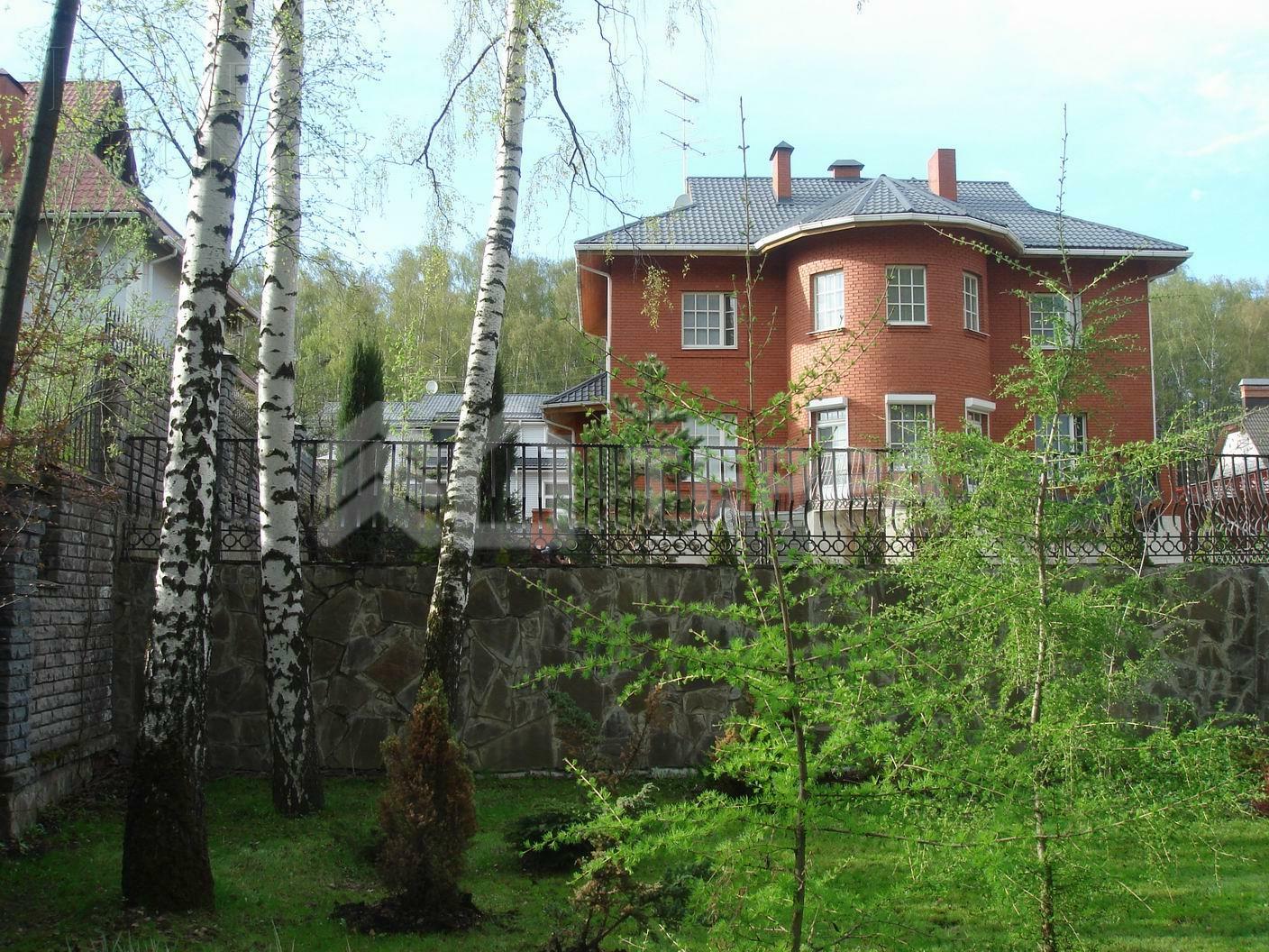 2-этажный коттедж 453 м² с отделкой