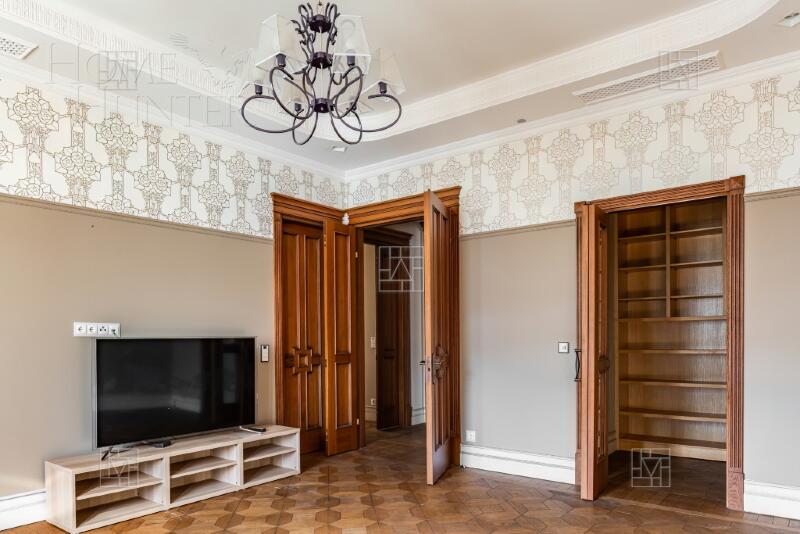 3-КОМН. КВАРТИРА С ОТДЕЛКОЙ 163 М² НА 3 ЭТАЖЕ