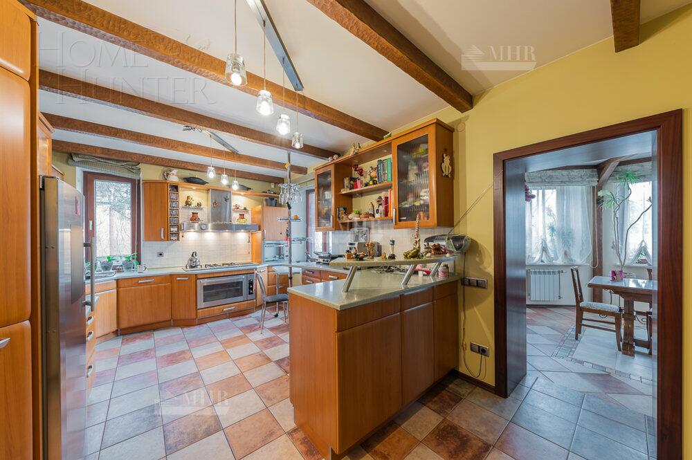 2-этажный коттедж 500 м² с отделкой