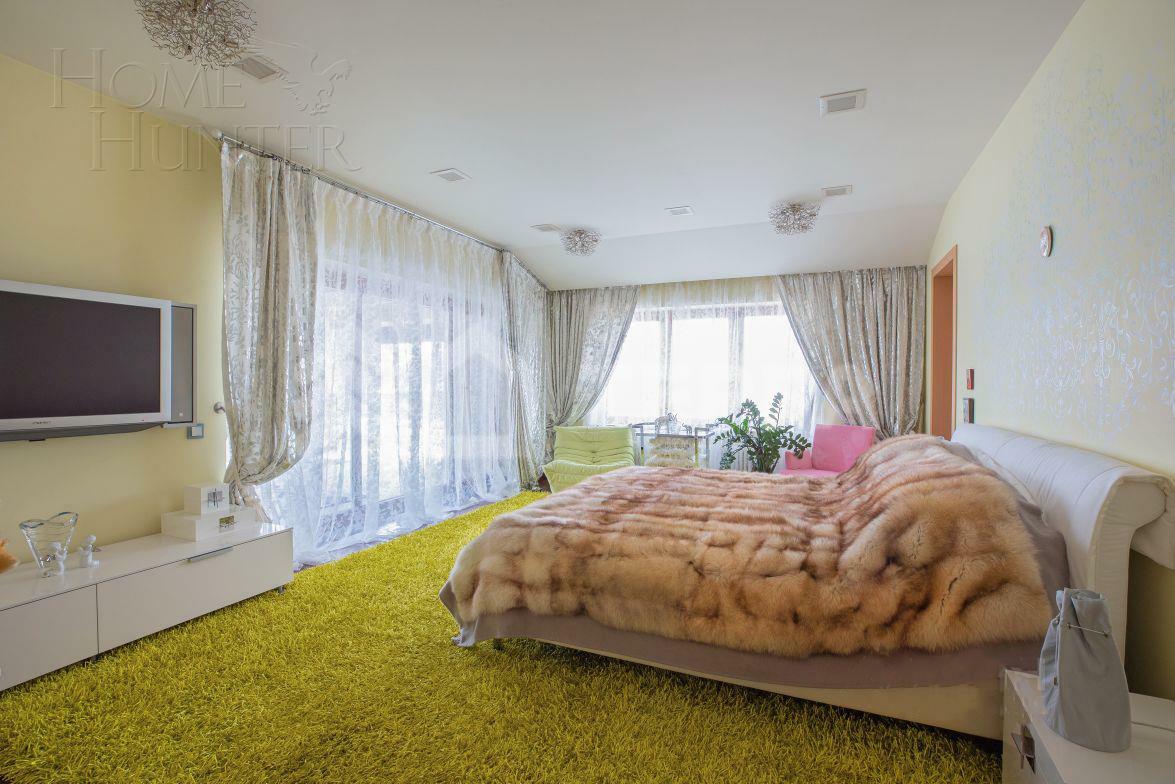 3-этажный коттедж 500 м² с отделкой