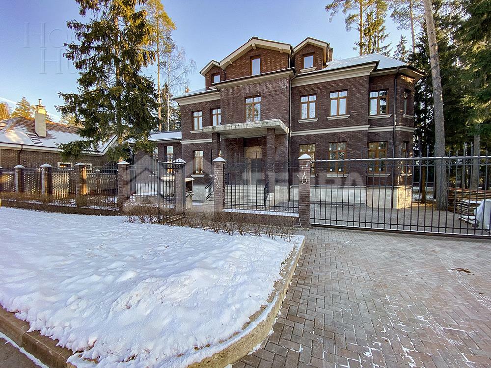 2-этажный коттедж 500 м² без отделки