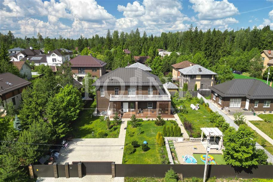 2-этажный коттедж 334 м² с отделкой