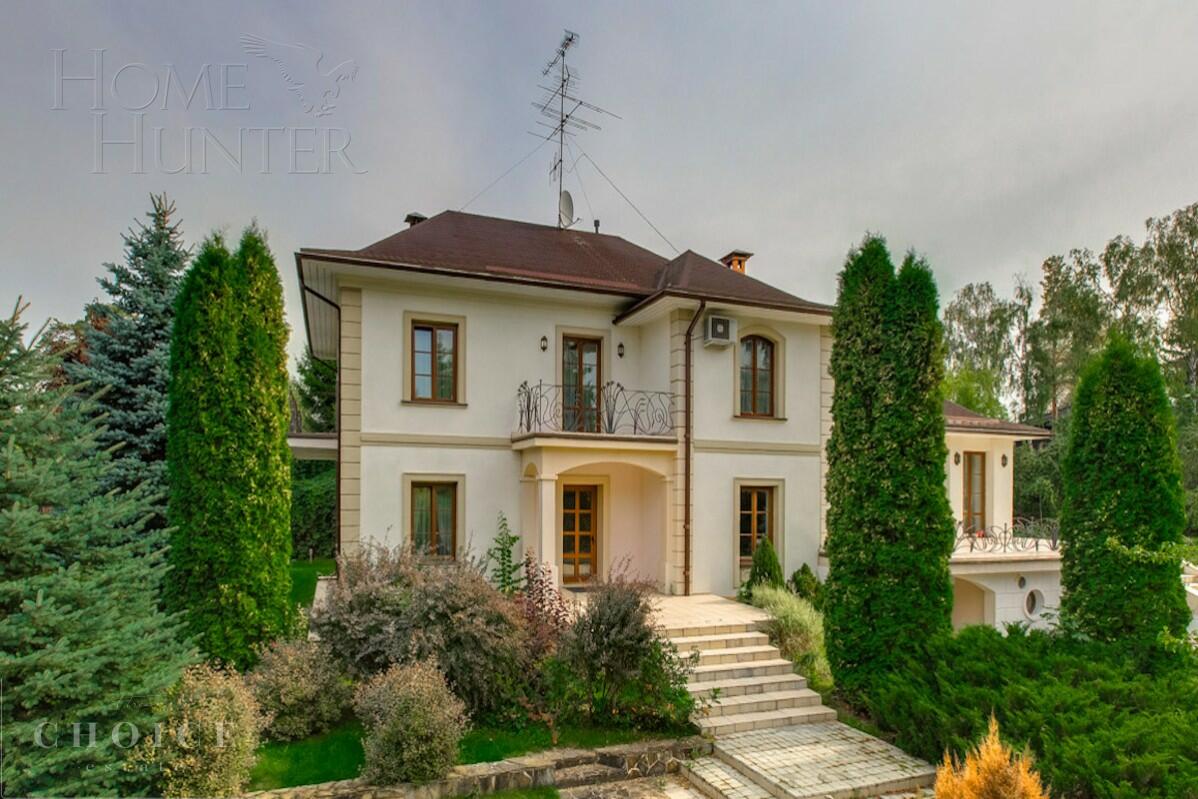 2-этажный коттедж 650 м² с отделкой