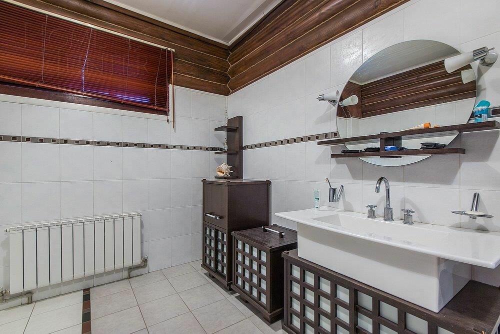 3-этажный коттедж 700 м² с отделкой