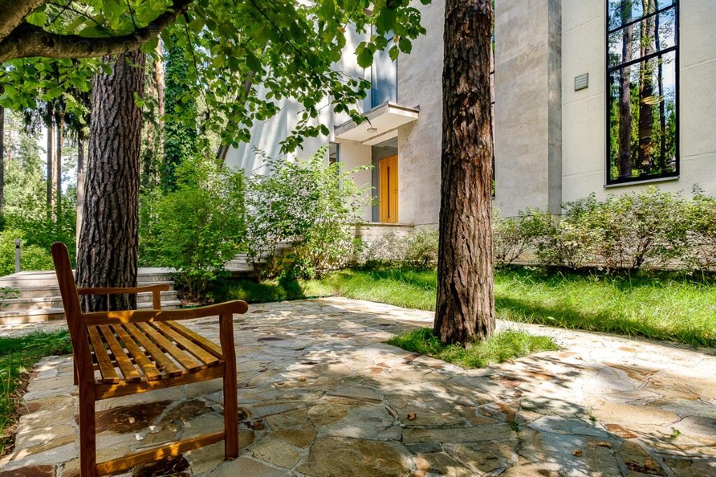 2-этажный коттедж 890 м² с отделкой