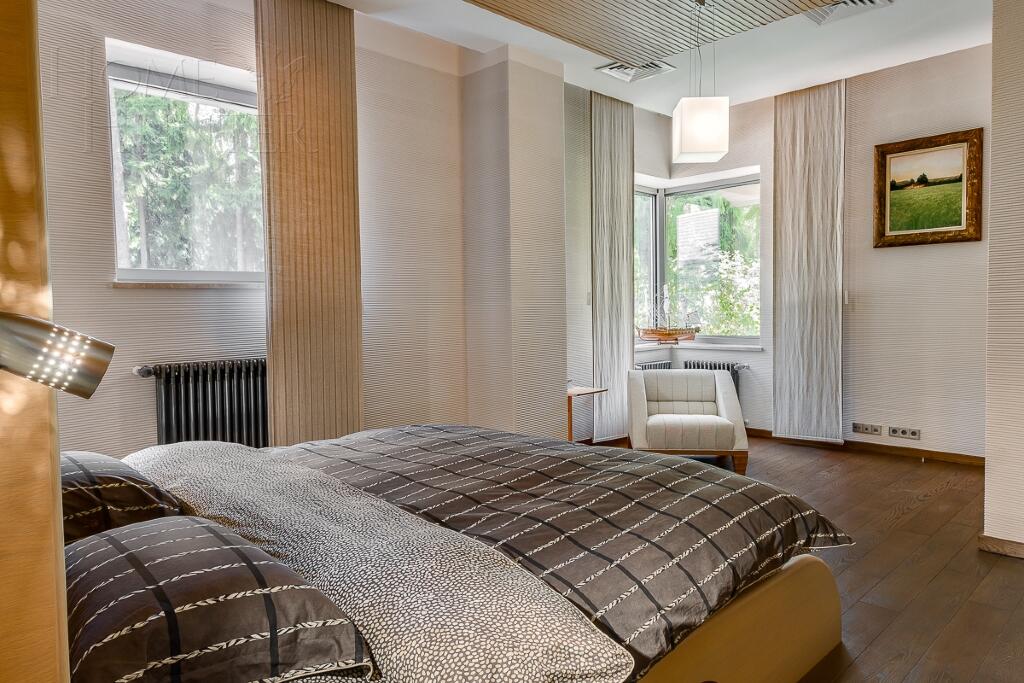 2-этажный коттедж 890 м² с отделкой