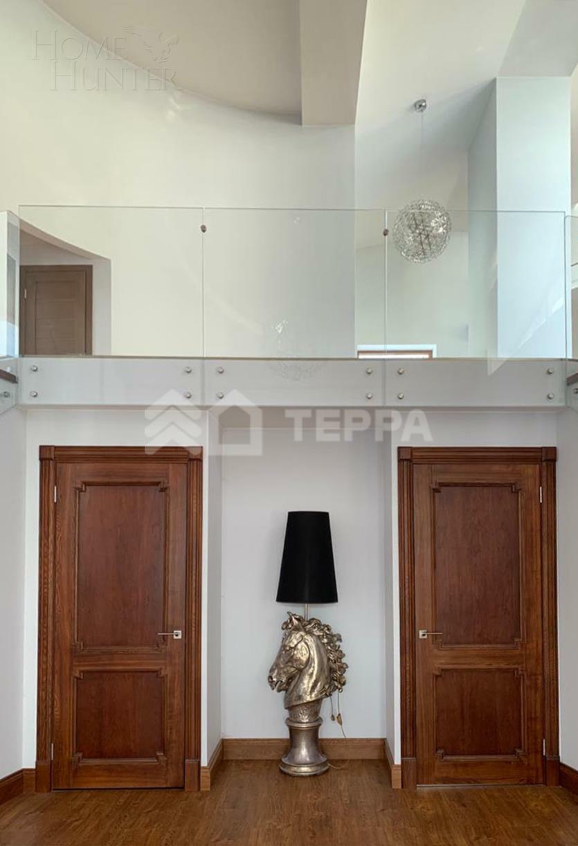 2-этажный коттедж 1 000 м² с отделкой