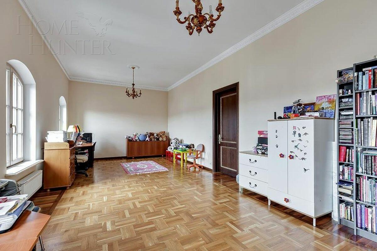 2-этажный коттедж 980 м² с отделкой