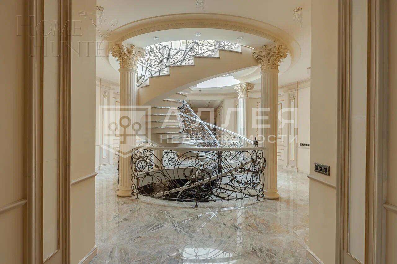 2-этажный коттедж 1 500 м² с отделкой