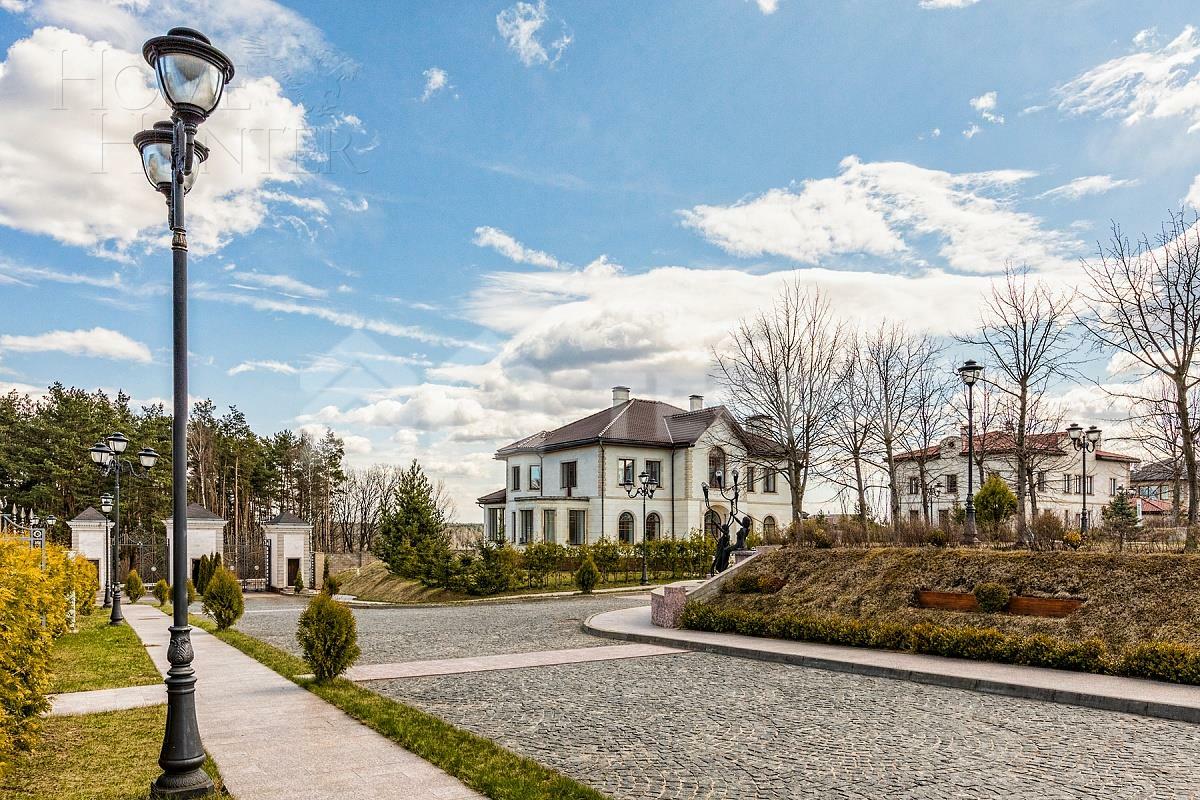 2-этажный коттедж 420 м² без отделки