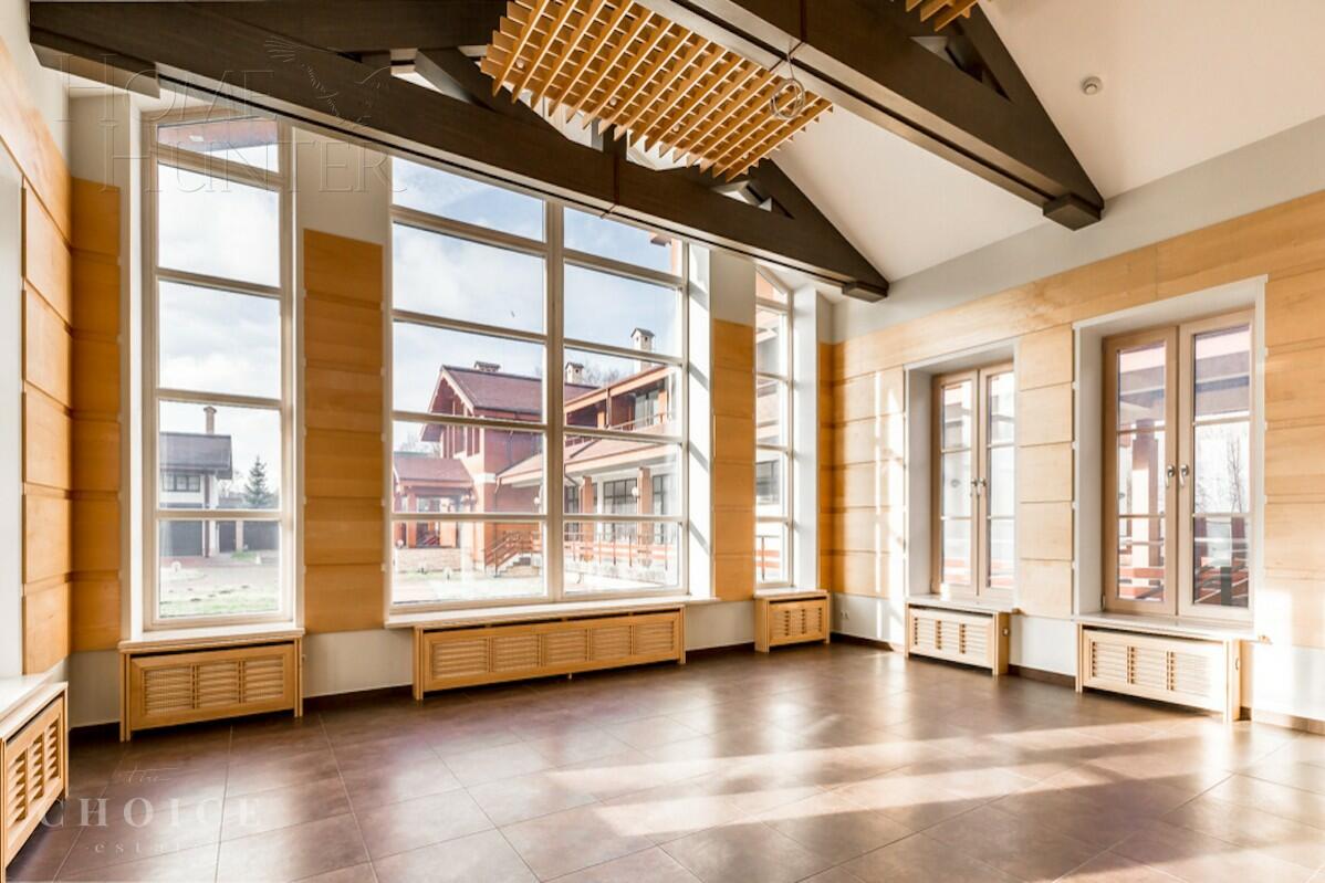 2-этажный коттедж 1 450 м² с отделкой