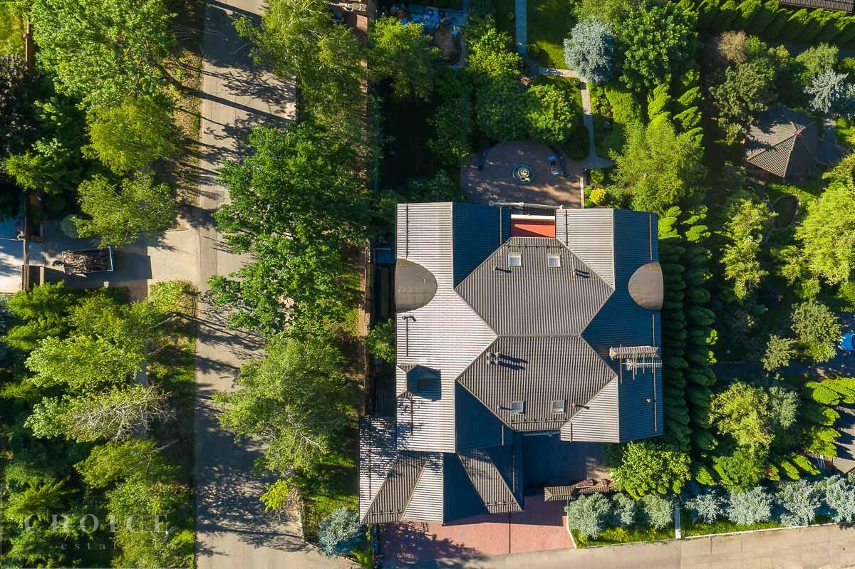 4-этажный коттедж 1 200 м² с отделкой