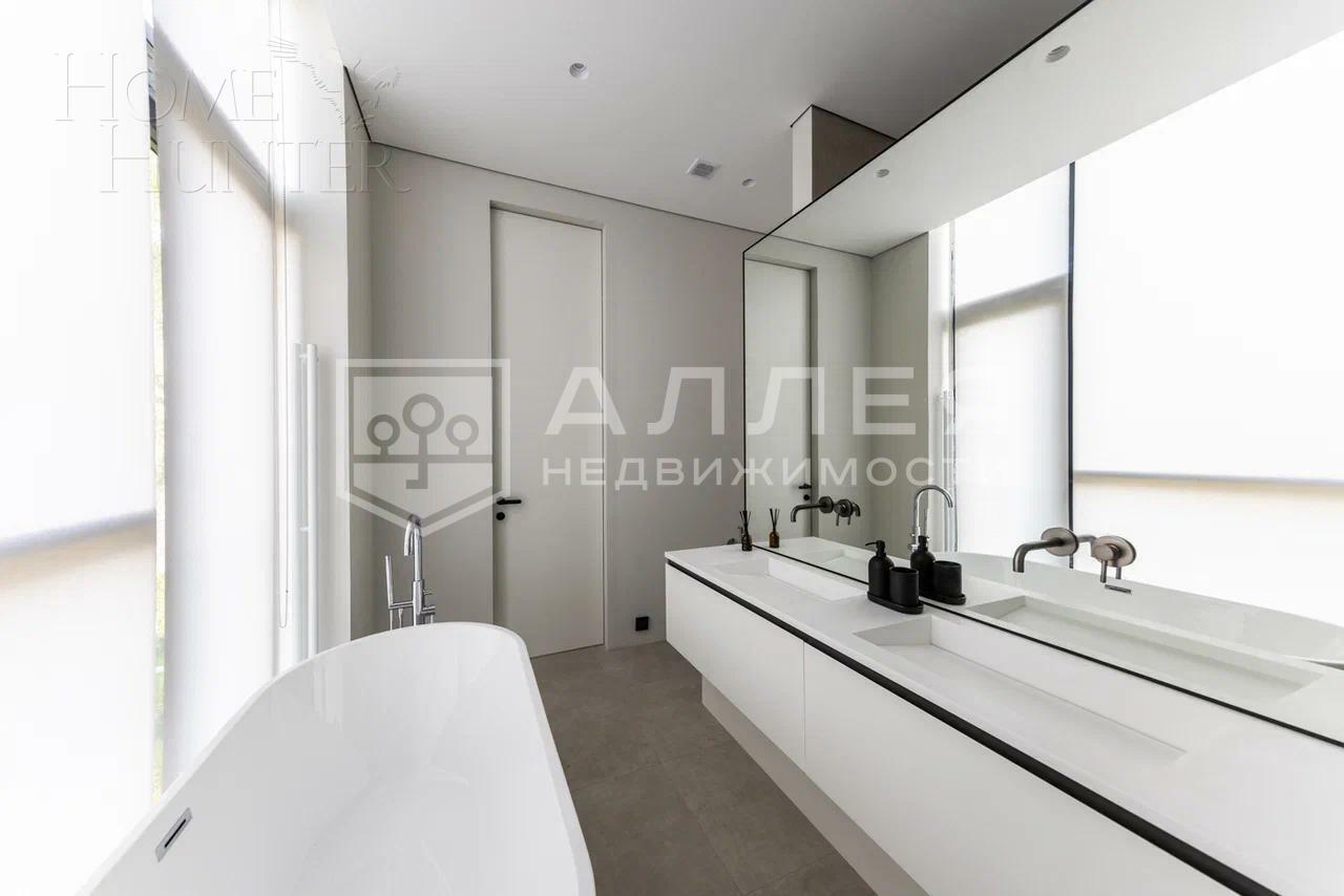 3-этажный таунхаус 244 м² с отделкой