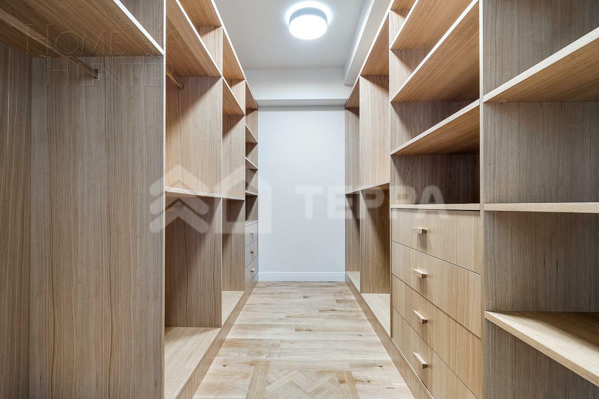 3-этажный таунхаус 365 м² с отделкой