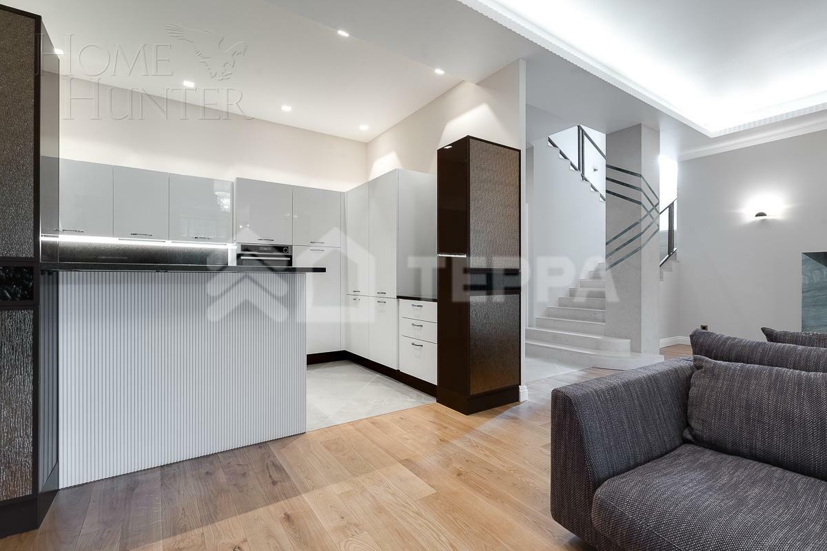 3-этажный таунхаус 365 м² с отделкой