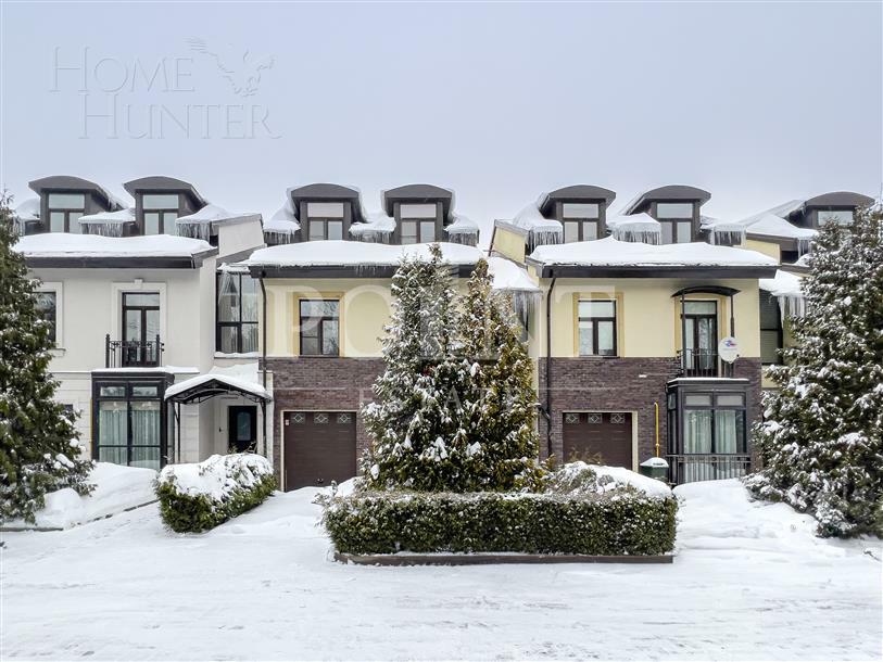 3-этажный таунхаус 350 м² с отделкой