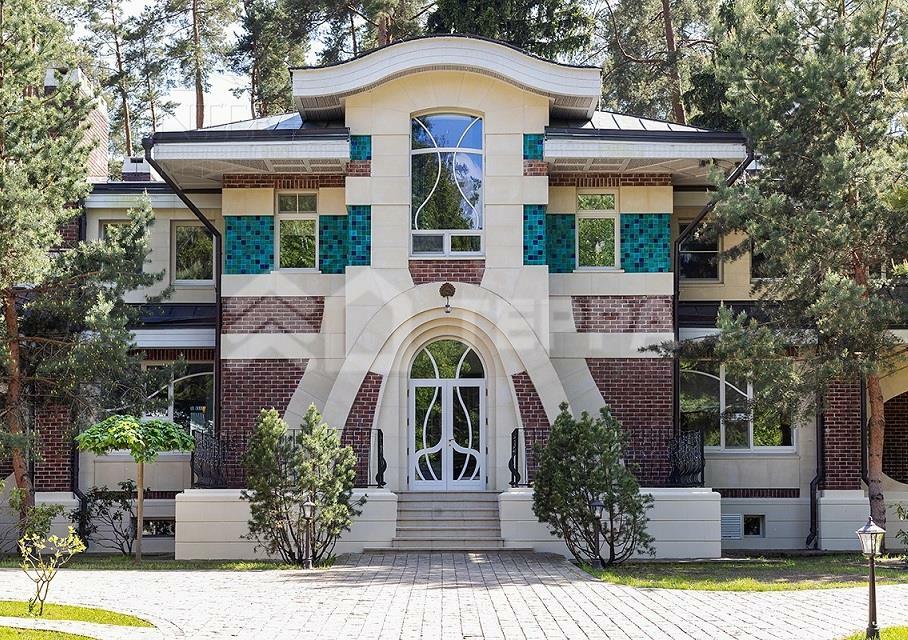 2-этажный коттедж 1 214 м² с отделкой